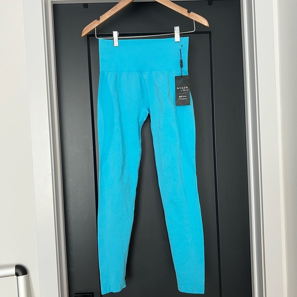 NVGTN Contour Leggings - Picture 2 of 4